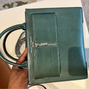 Brandon Blackwood- Medium Kuei | Forest Green Lizard